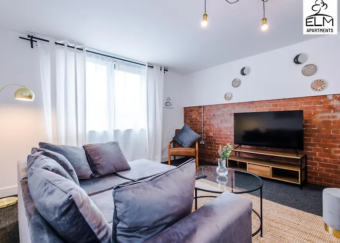 Elm Aparthotel, Collection Of s Available Near Media City, Free Parking